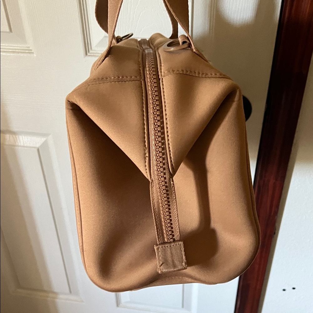 Danger Dover Medium Landon Carryall - Picture 3 of 7